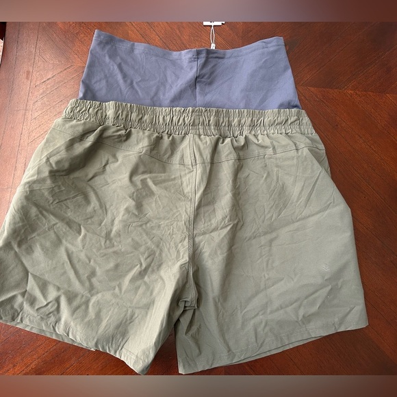 NEW MAACIE maternity Women's Olive Green Shorts SIZE 2XL - Picture 4 of 4